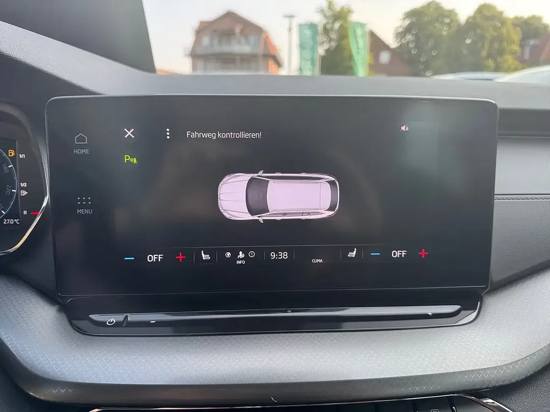Skoda Octavia 2.0 TDI DSG Combi - Thumbnail 11