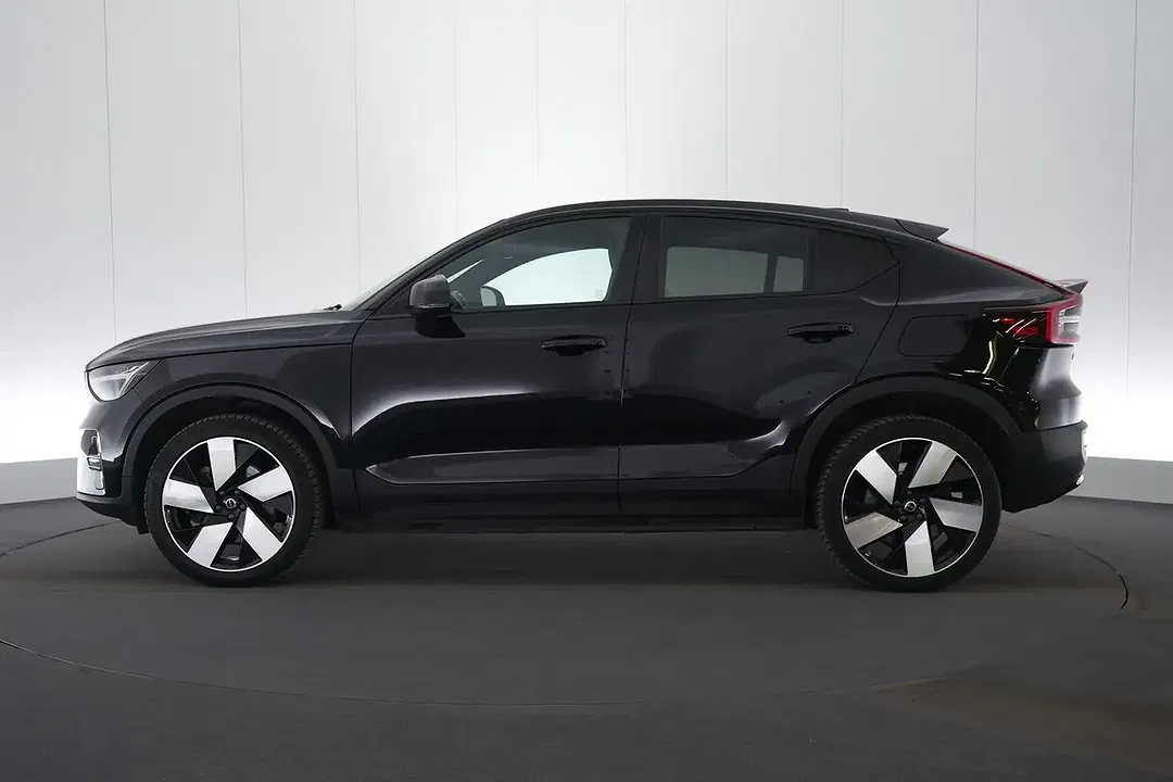 Volvo C40 Recharge Plus - Thumbnail 3