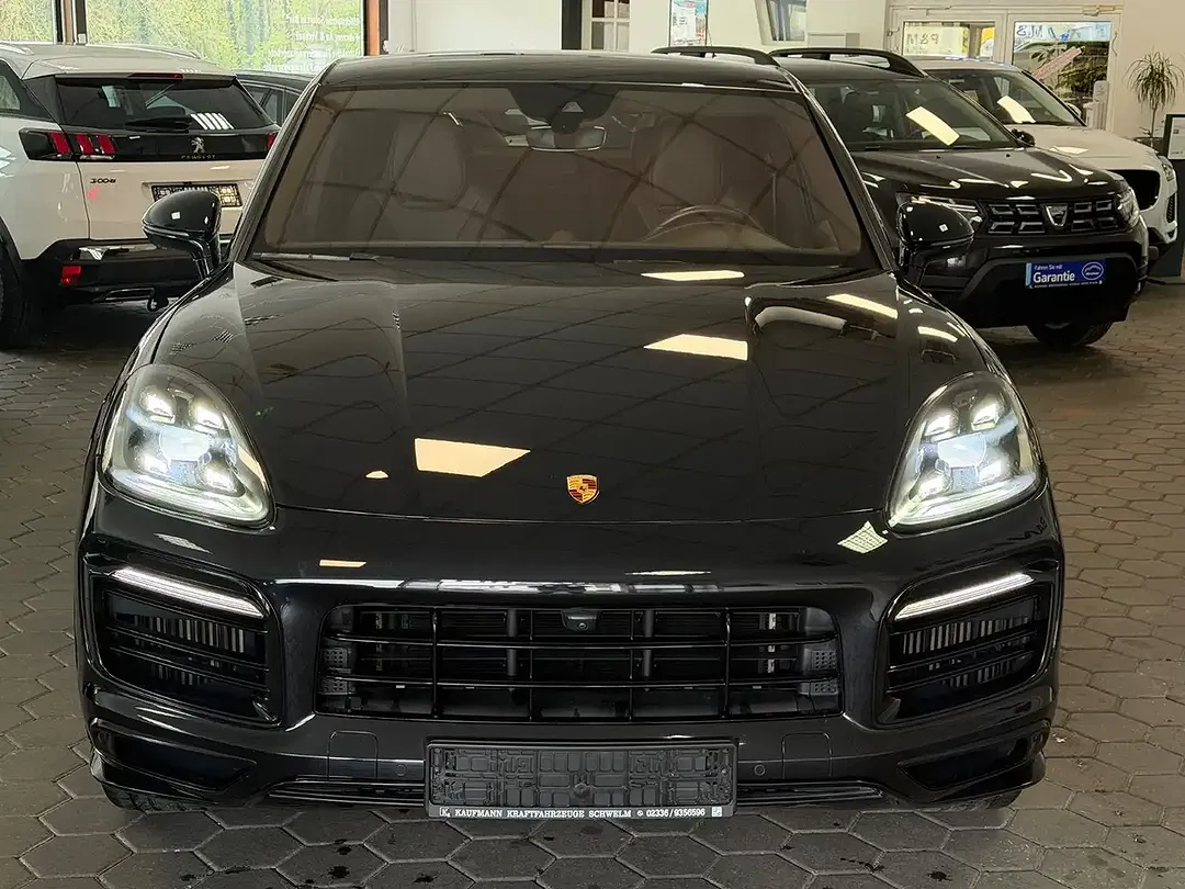 Porsche Cayenne V6 Coupe - Thumbnail 6