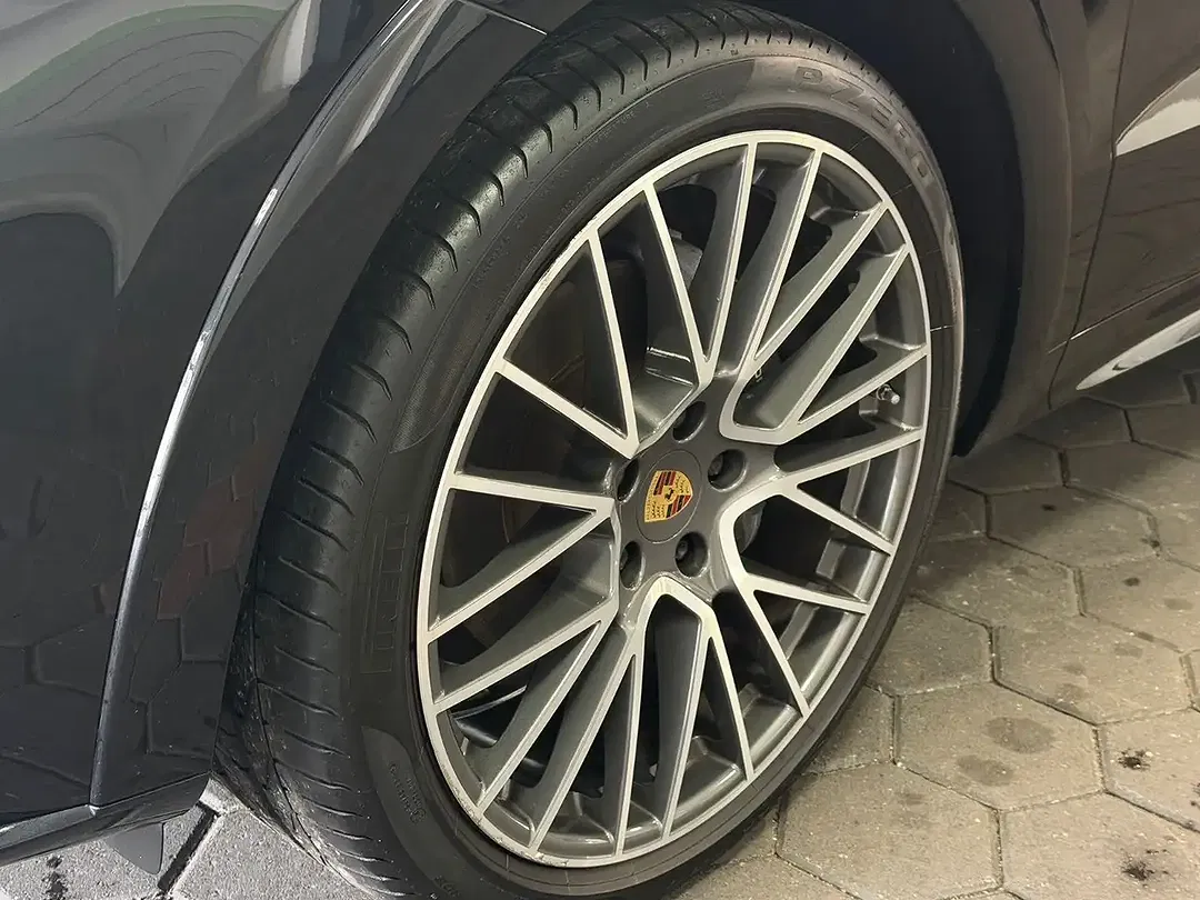 Porsche Cayenne V6 Coupe - Thumbnail 8