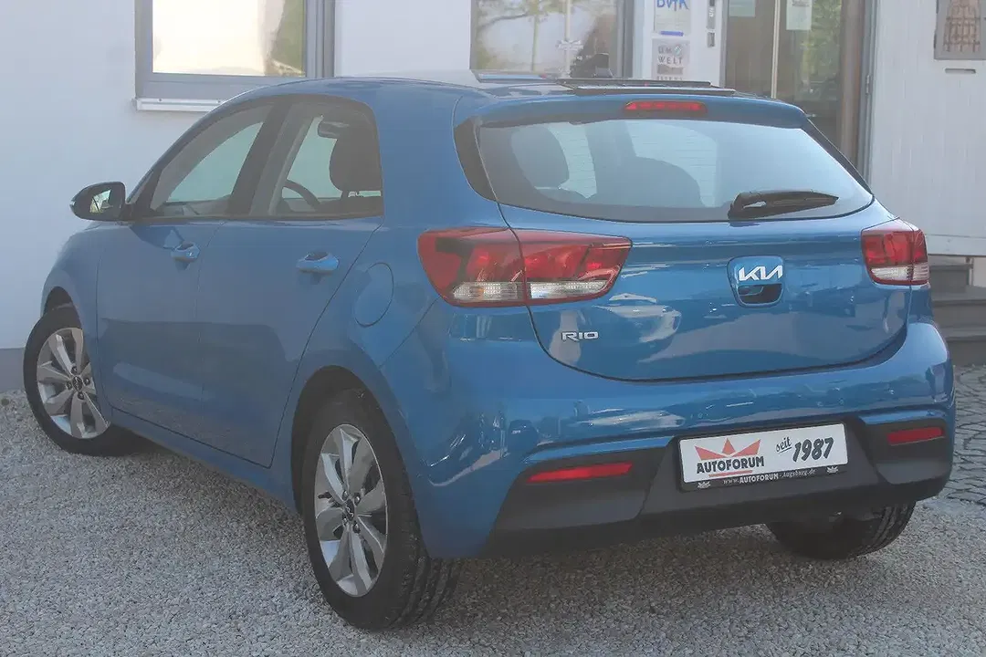 Kia Rio - Thumbnail 4