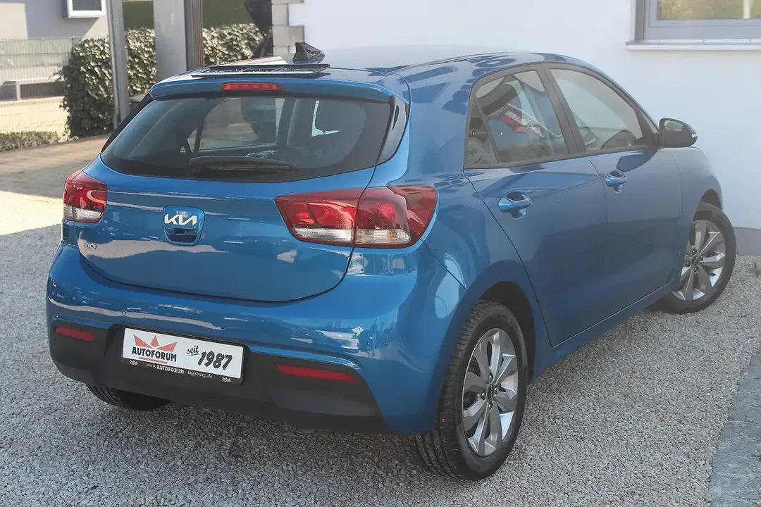 Kia Rio - Thumbnail 9