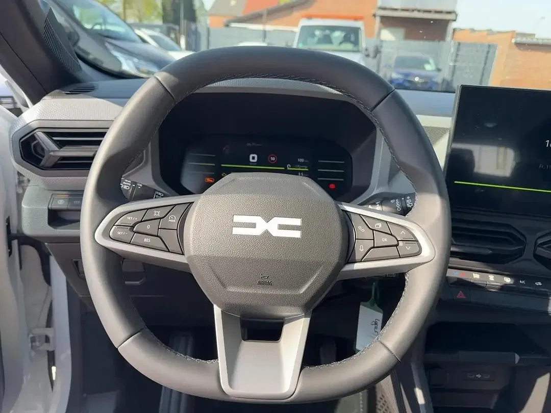 Dacia Bigster TCe Essential - Thumbnail 10