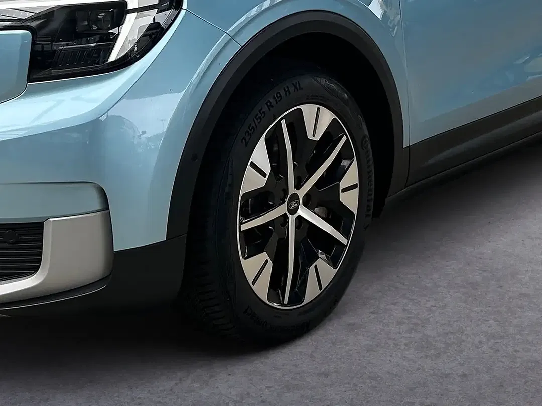 Ford Explorer Extended Range - Thumbnail 6