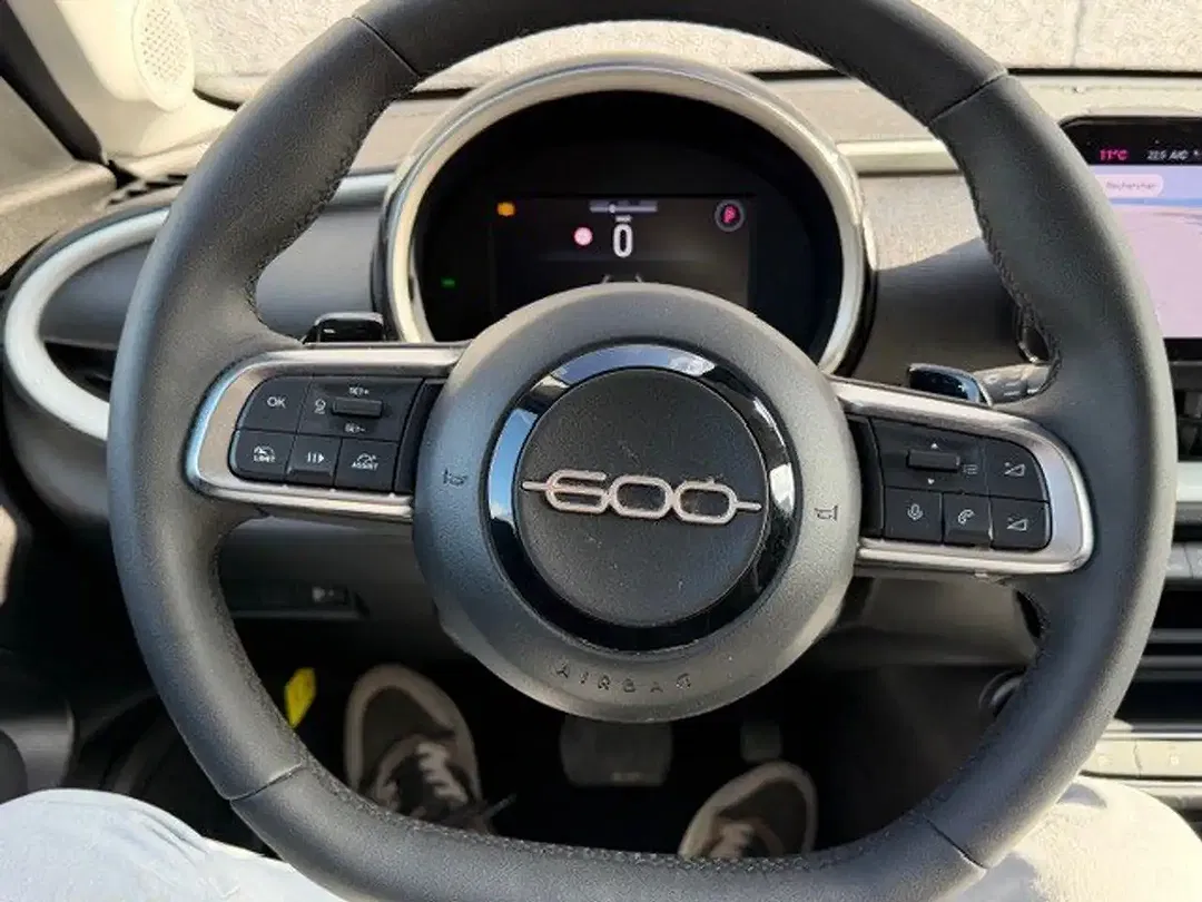Fiat 600 Hybrid - Thumbnail 6