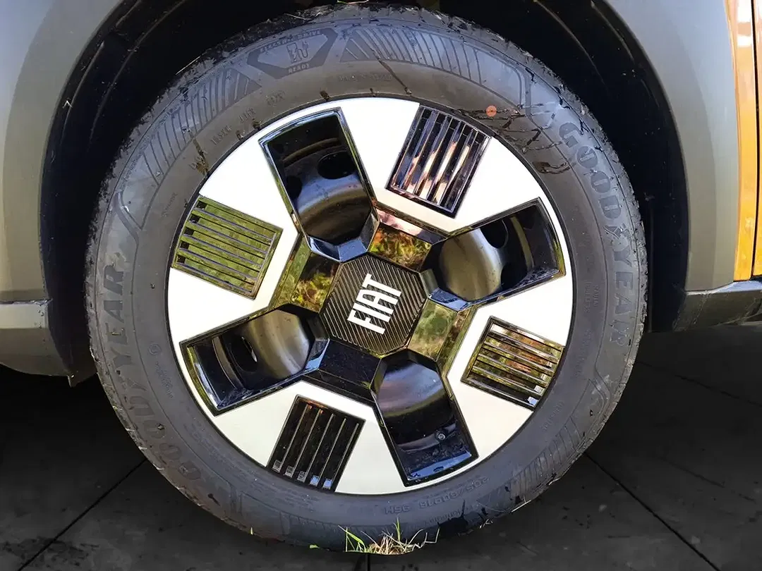 Fiat Grande Panda Hybrid Edition - Thumbnail 5