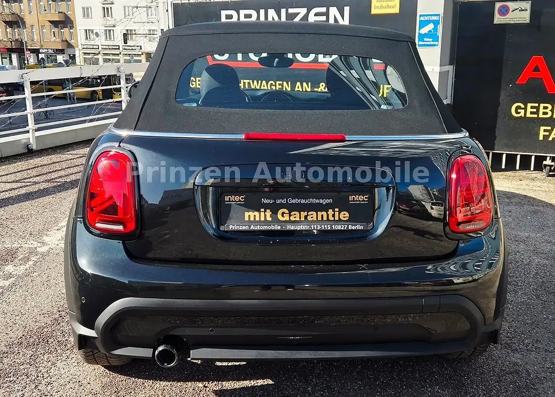 MINI Cooper Cabrio - Thumbnail 3