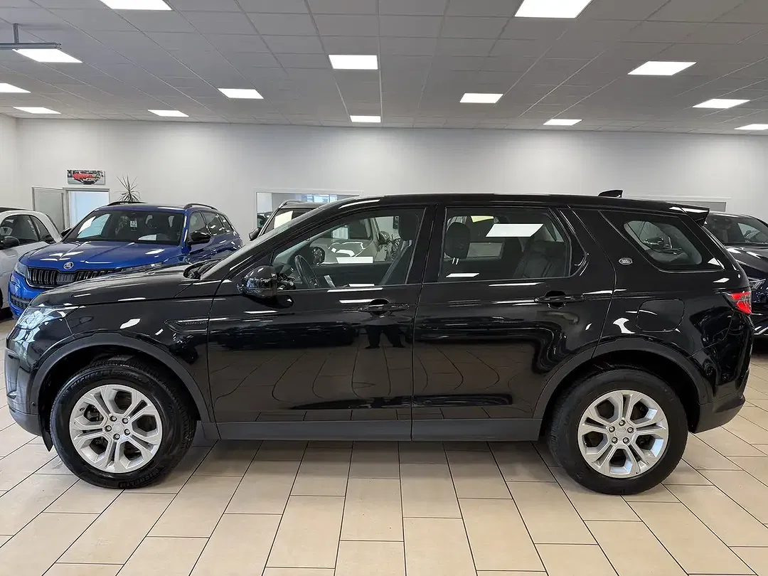 Land Rover Discovery Sport 4x4 S - Thumbnail 8