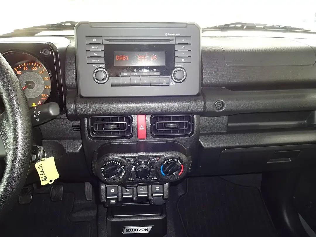 Suzuki Jimny AllGrip Comfort - foto 15