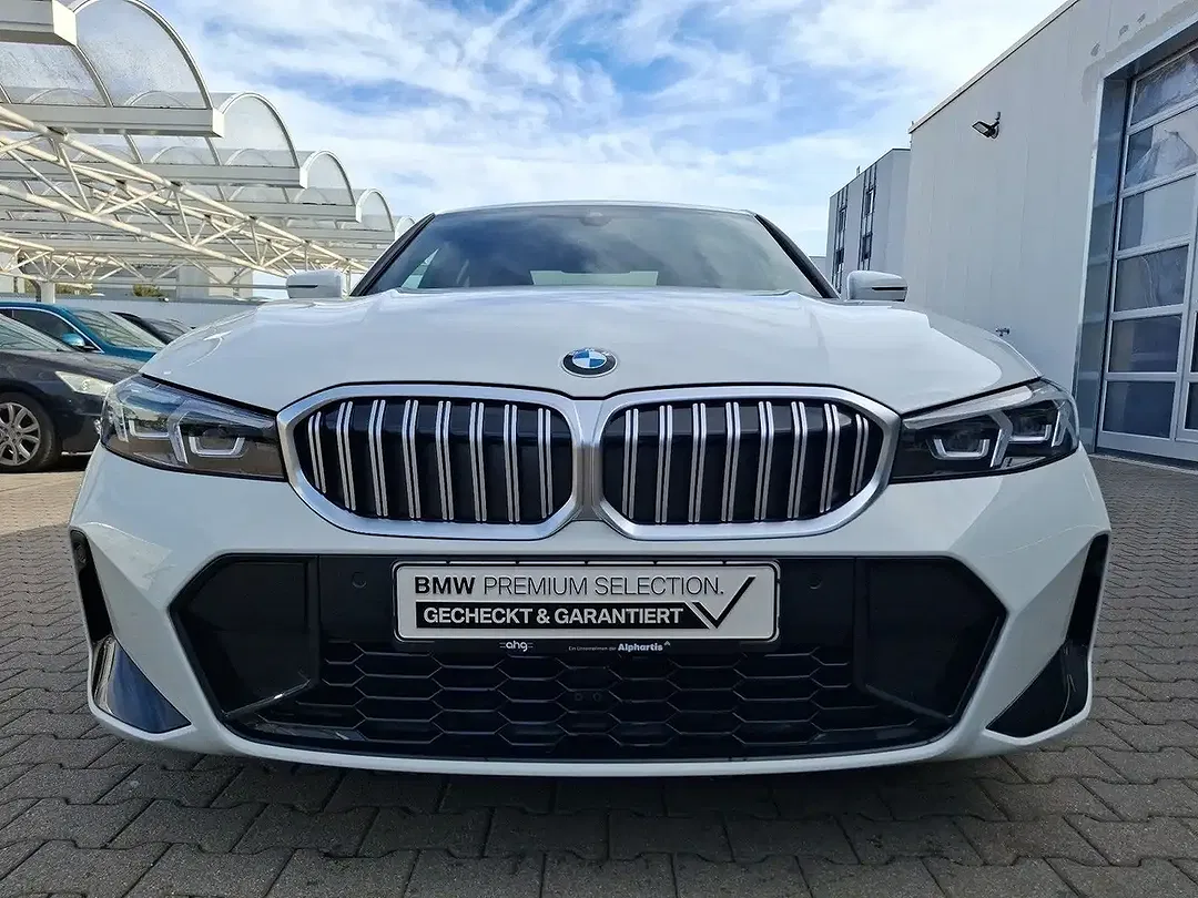 BMW 320 AUT xDrive M Sport - Thumbnail 10