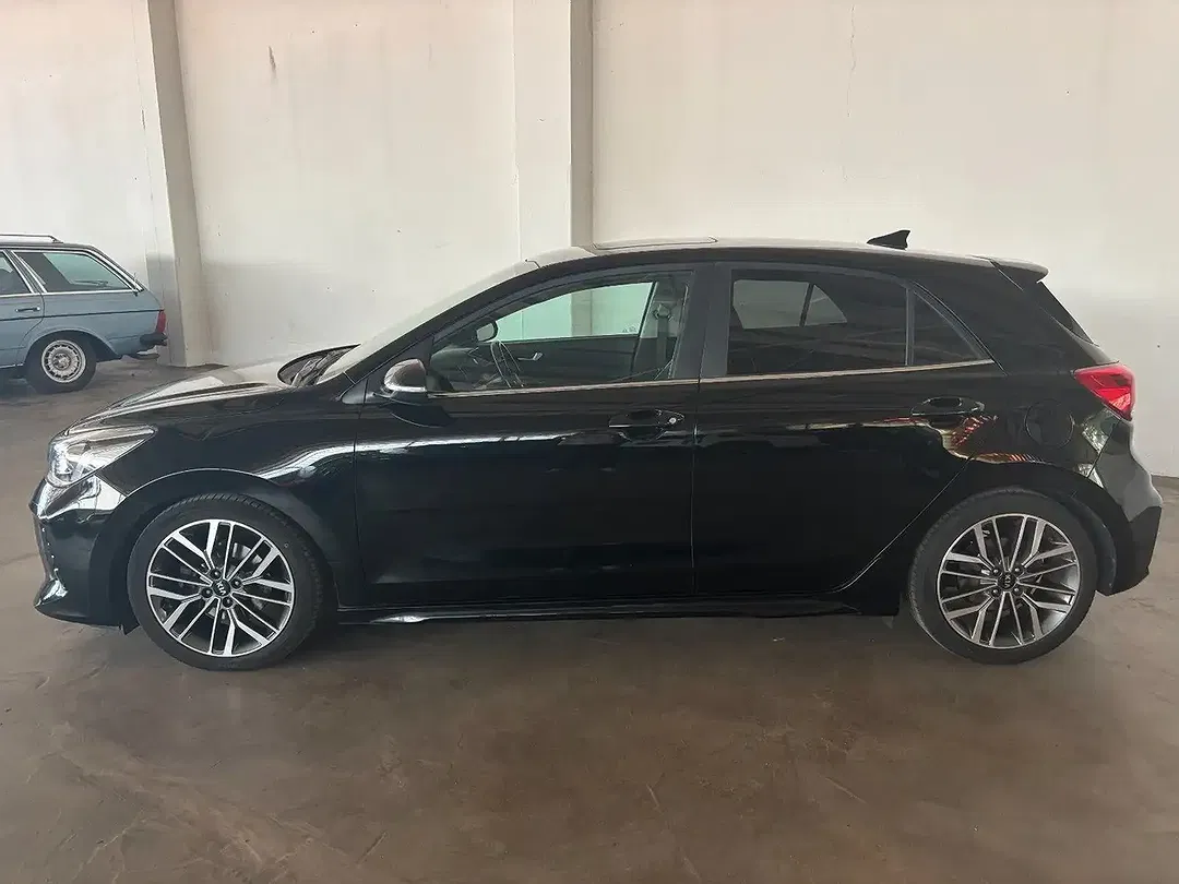 Kia Rio GT-Line - Thumbnail 2