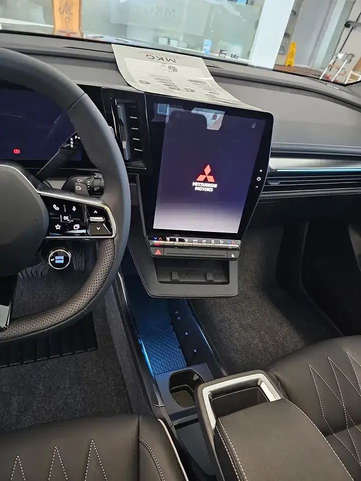Mitsubishi Eclipse Cross Diamant Top Luxury - Thumbnail 10