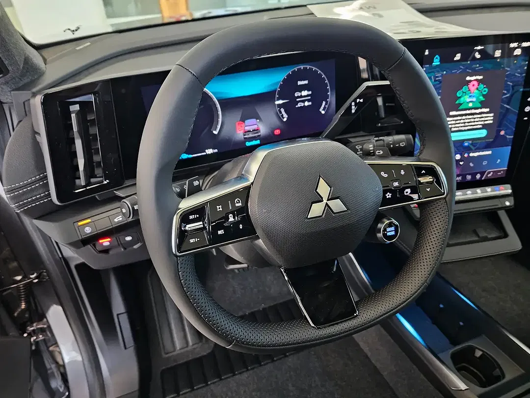Mitsubishi Eclipse Cross Diamant Top Luxury - Thumbnail 12