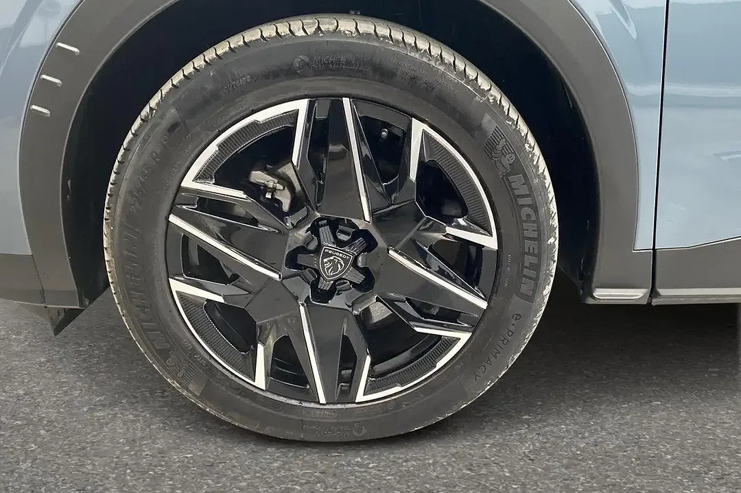 Peugeot 5008 Hybrid Allure - Thumbnail 21