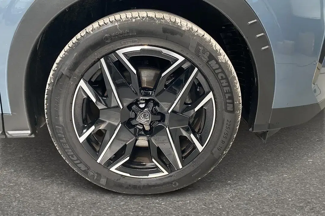Peugeot 5008 Hybrid Allure - Thumbnail 22