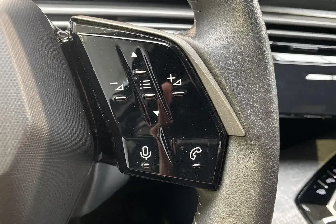 Peugeot 5008 Hybrid Allure - Thumbnail 25