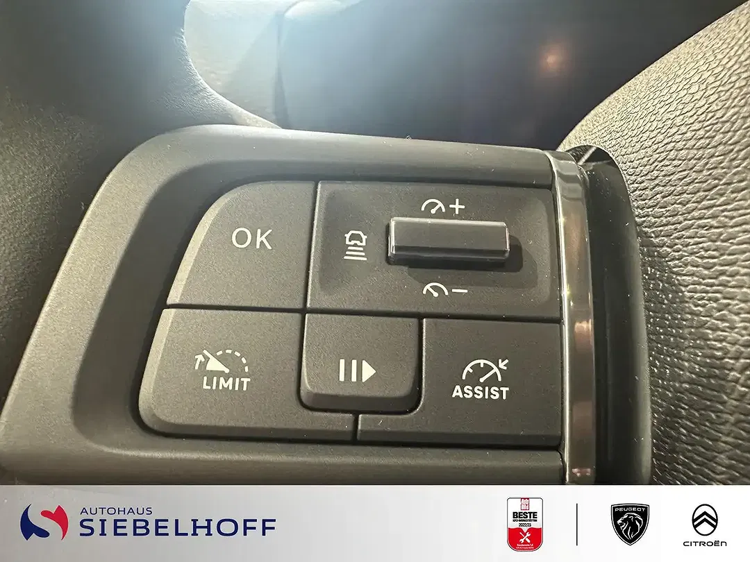 Citroen C4 Hybrid Max - Thumbnail 12