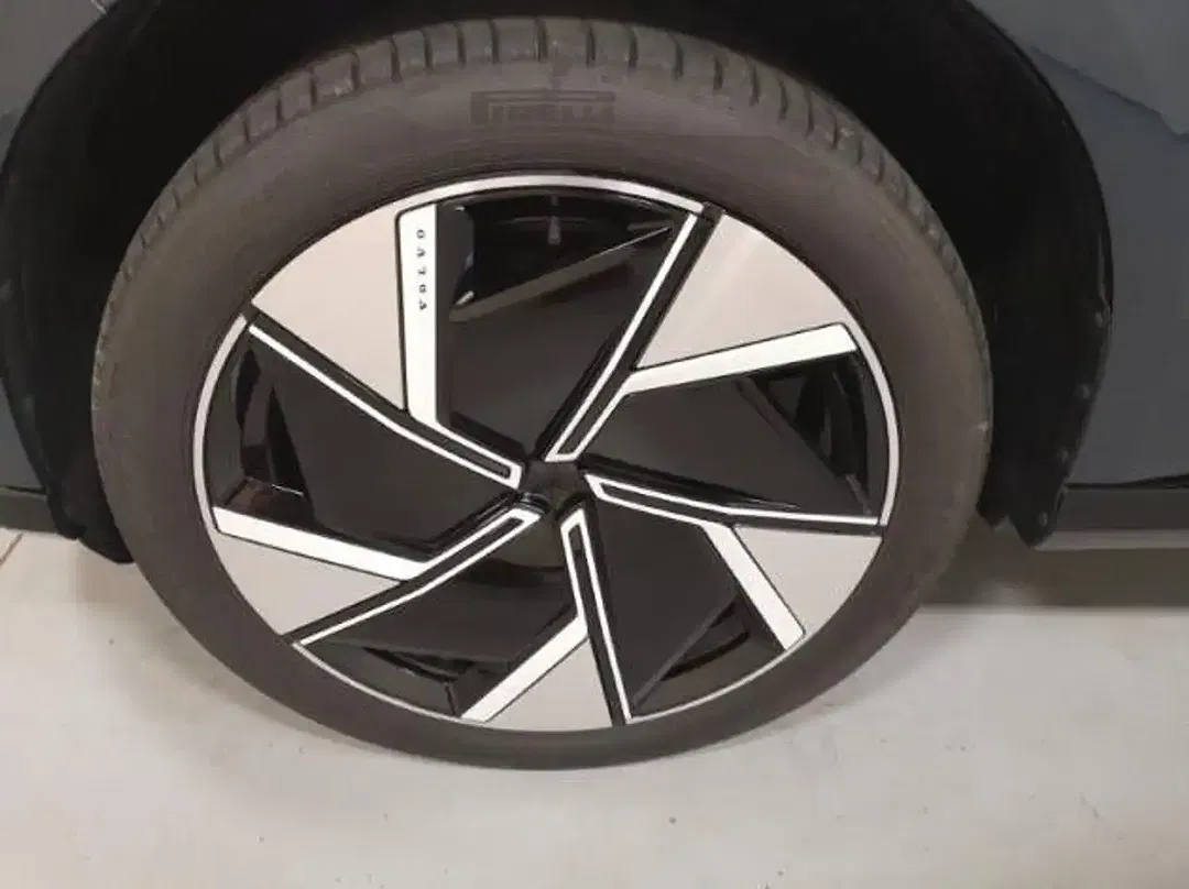 Volvo EX90 EV Single Motor Plus - Thumbnail 7