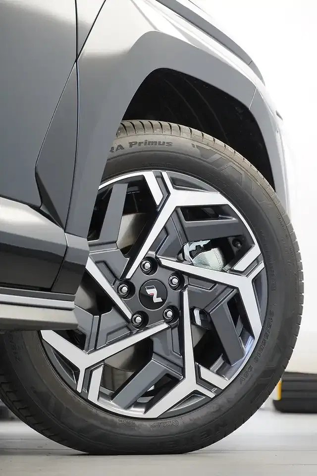 Hyundai KONA 1.6 T-GDI DCT 4WD N Line - Thumbnail 9