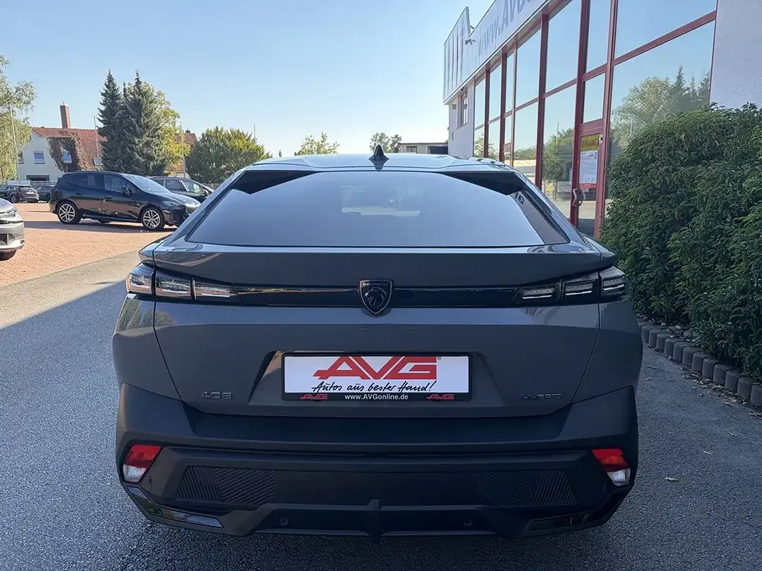 Peugeot 408 PHEV Allure - Thumbnail 6