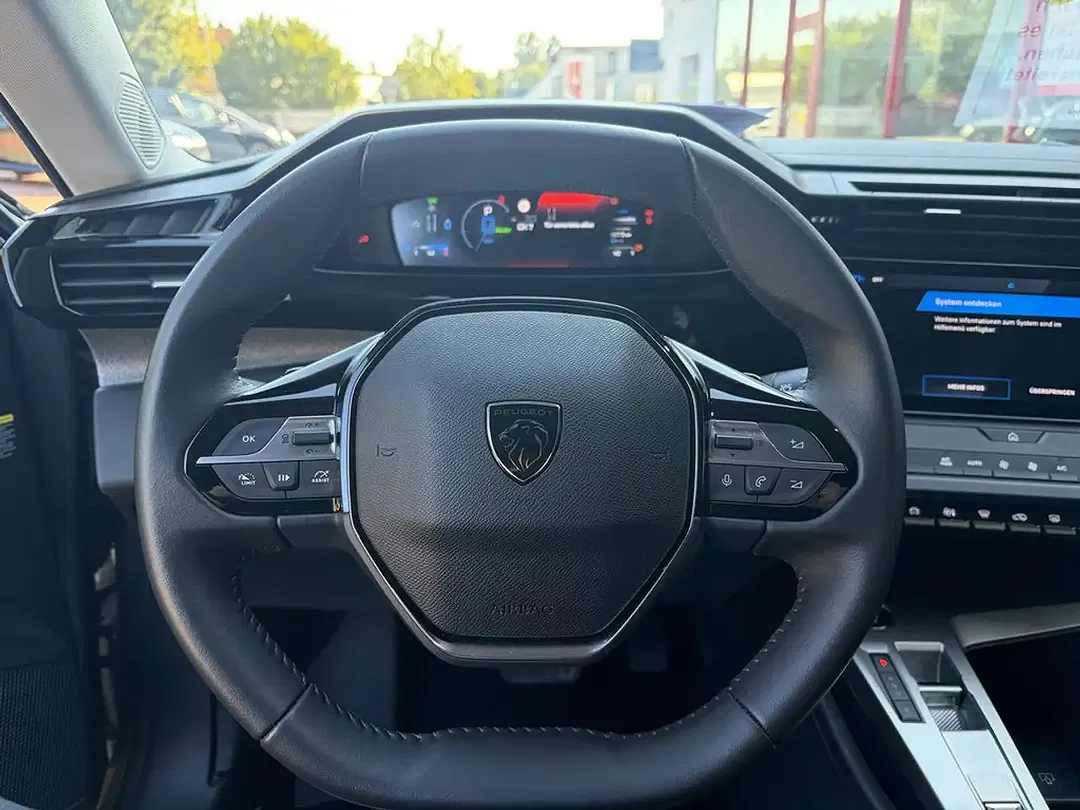 Peugeot 408 PHEV Allure - Thumbnail 7