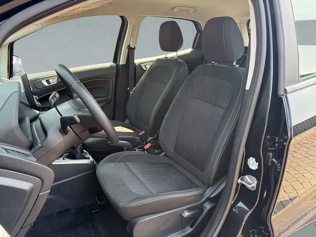 Ford EcoSport Cool & Connect - Thumbnail 11
