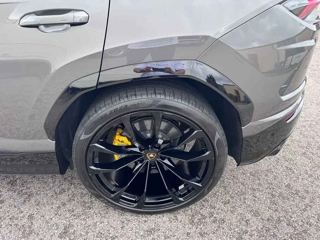 Lamborghini Urus 4.0 V8 - foto 15