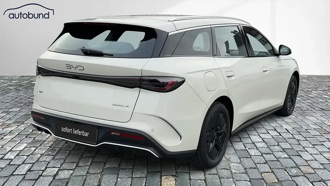BYD Seal 6 DM-i PHEV Touring Boost - Thumbnail 3