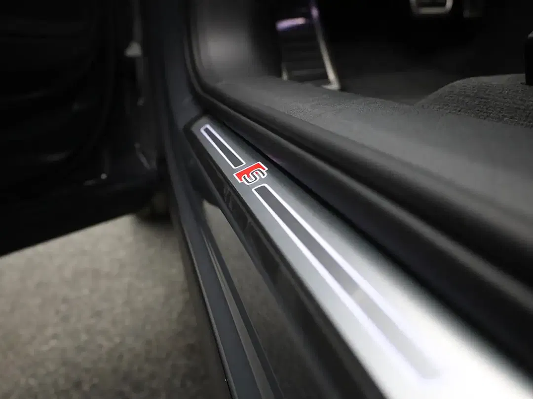 Audi SQ8 e-tron quattro Sportback - Thumbnail 14