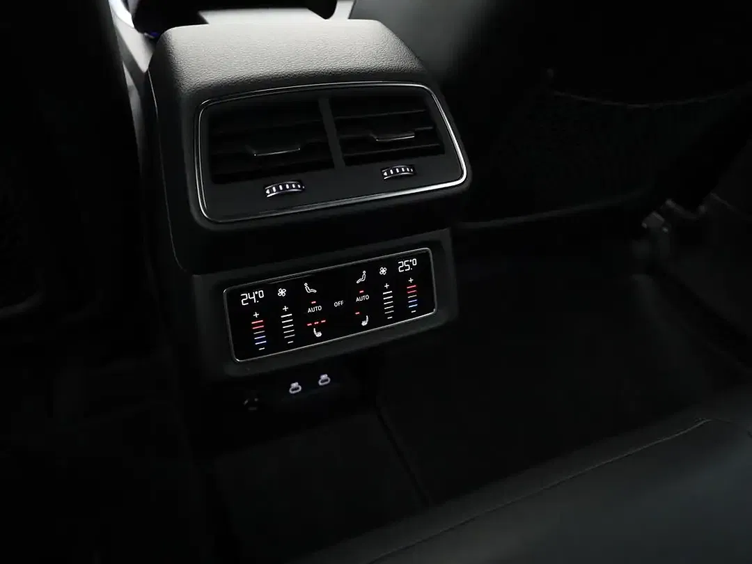 Audi SQ8 e-tron quattro Sportback - foto 15