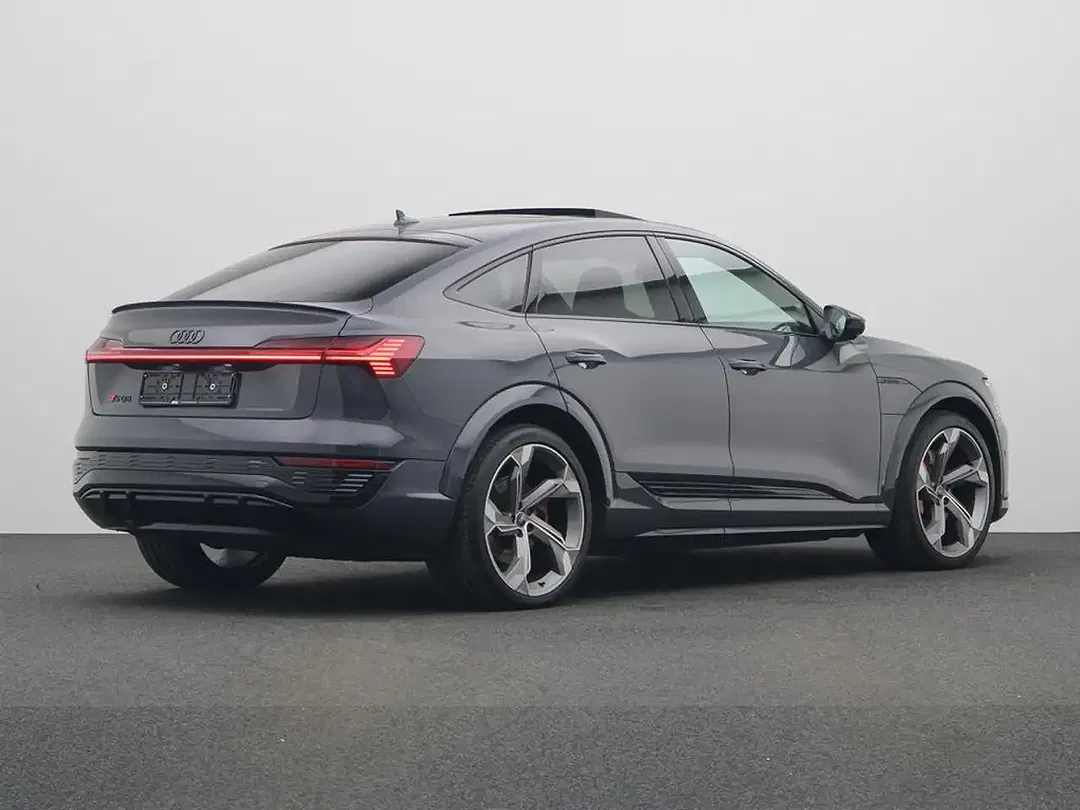 Audi SQ8 e-tron quattro Sportback - foto 2