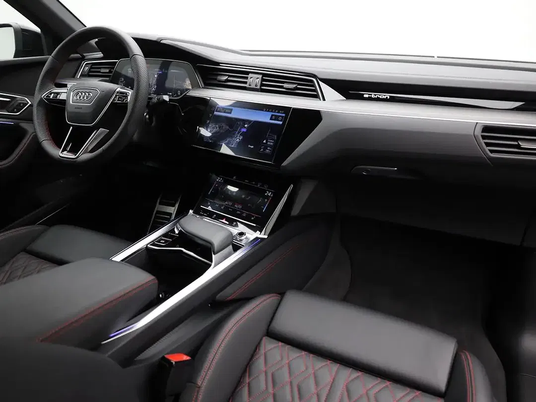 Audi SQ8 e-tron quattro Sportback - Thumbnail 3