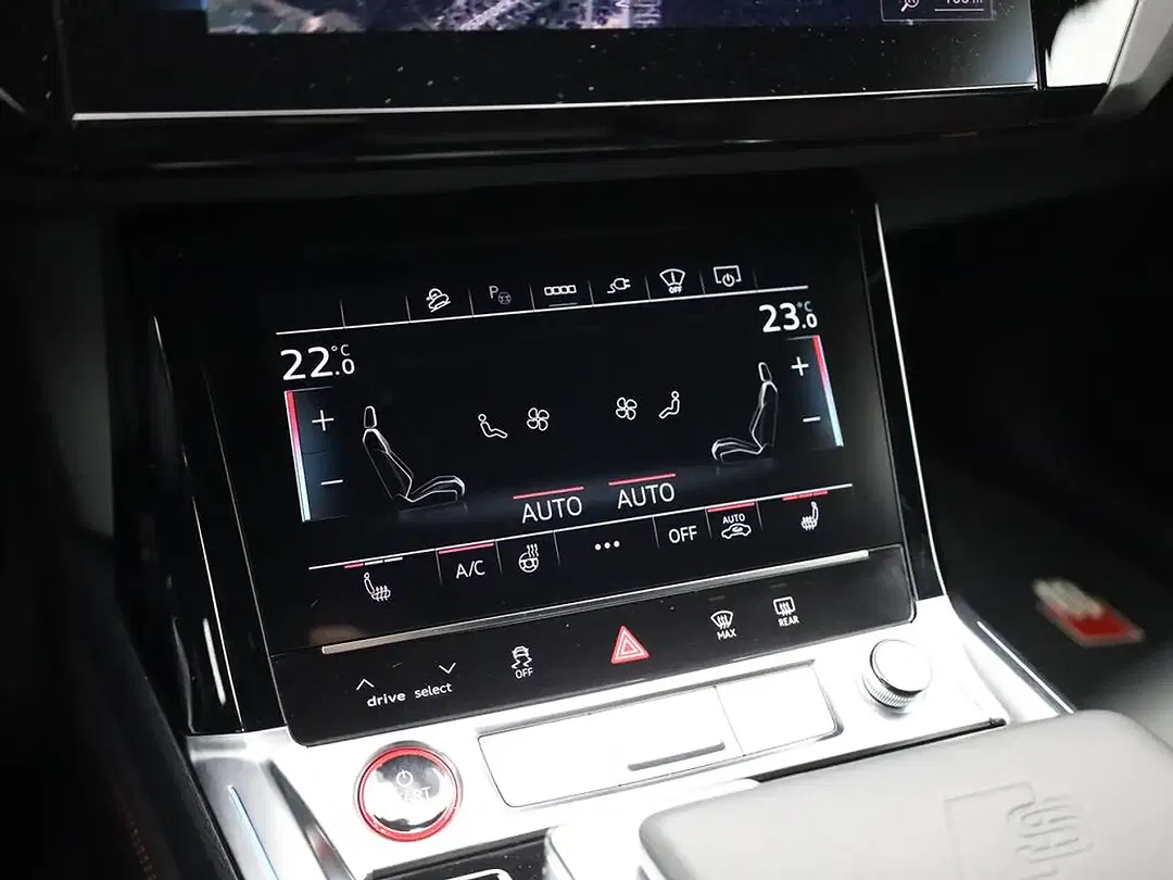 Audi SQ8 e-tron quattro Sportback - Thumbnail 6