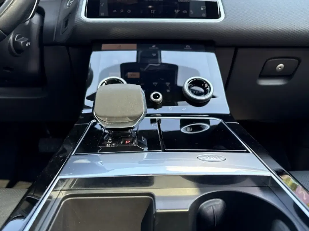 Land Rover Range Rover Velar P400e S - Thumbnail 15