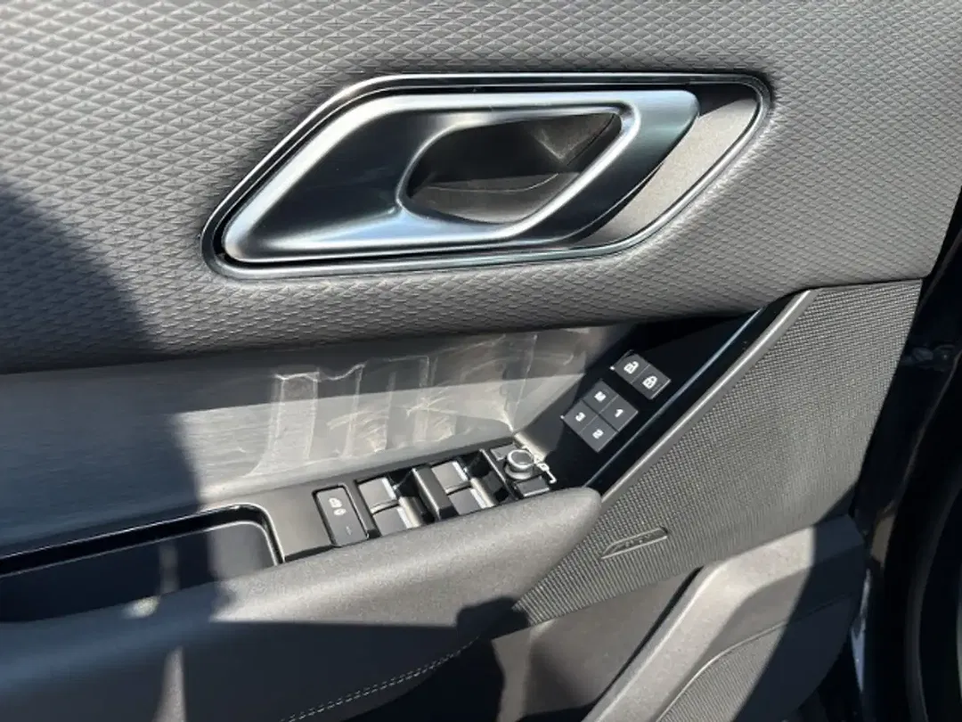 Land Rover Range Rover Velar P400e S - Thumbnail 16