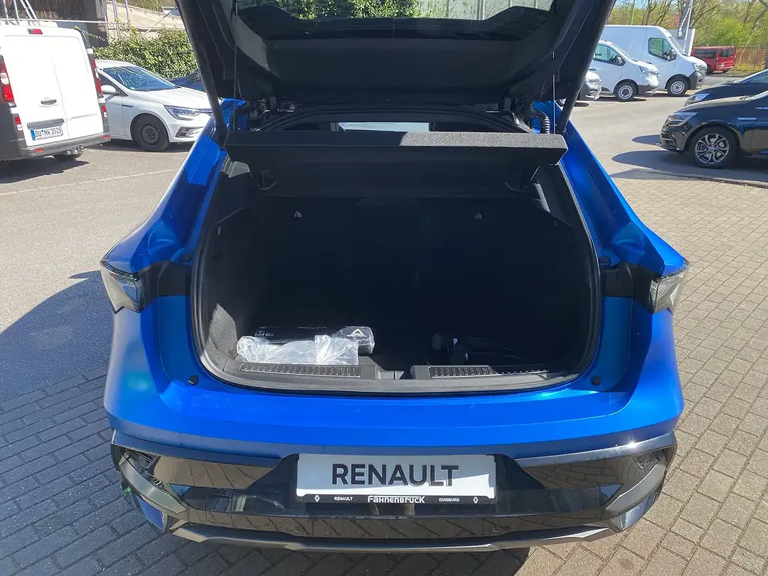 Renault Rafale PHEV 4x4 - Thumbnail 8