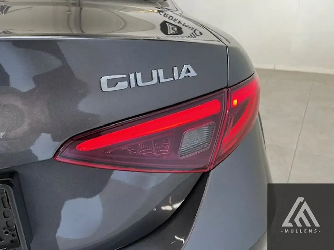Alfa Romeo Giulia JTD AUT Super - Thumbnail 10