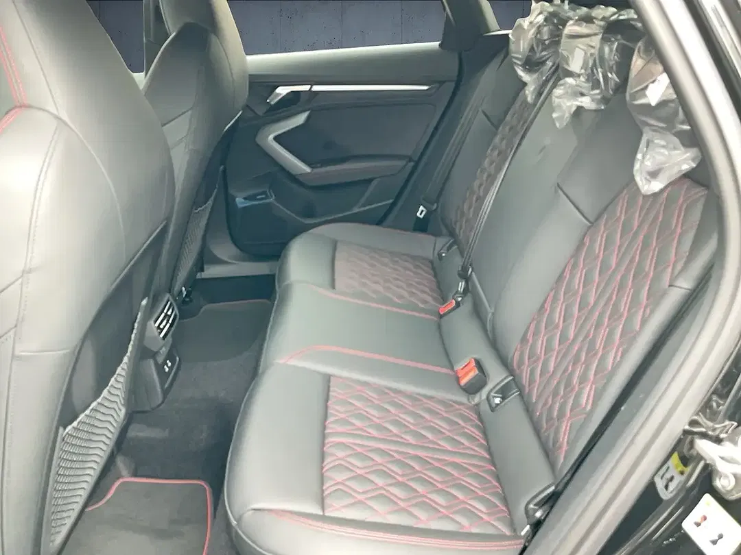 Audi A3 TFSI e Matrix LED Sportback S line - Thumbnail 13