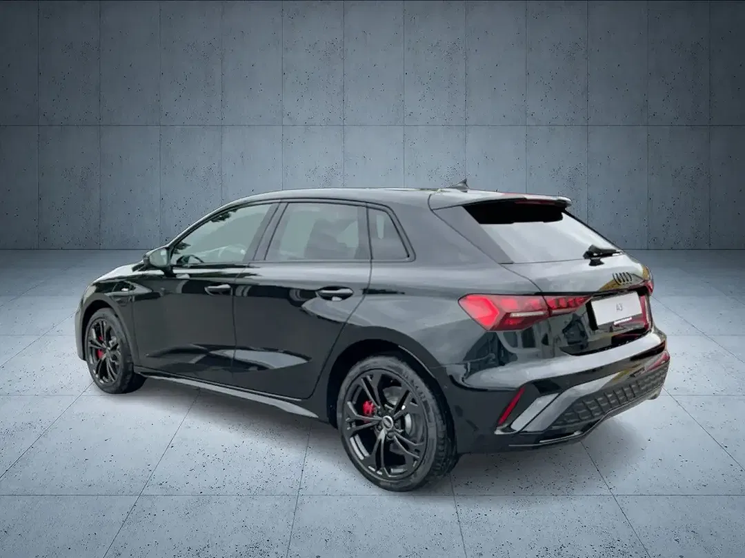 Audi A3 TFSI e Matrix LED Sportback S line - Thumbnail 4