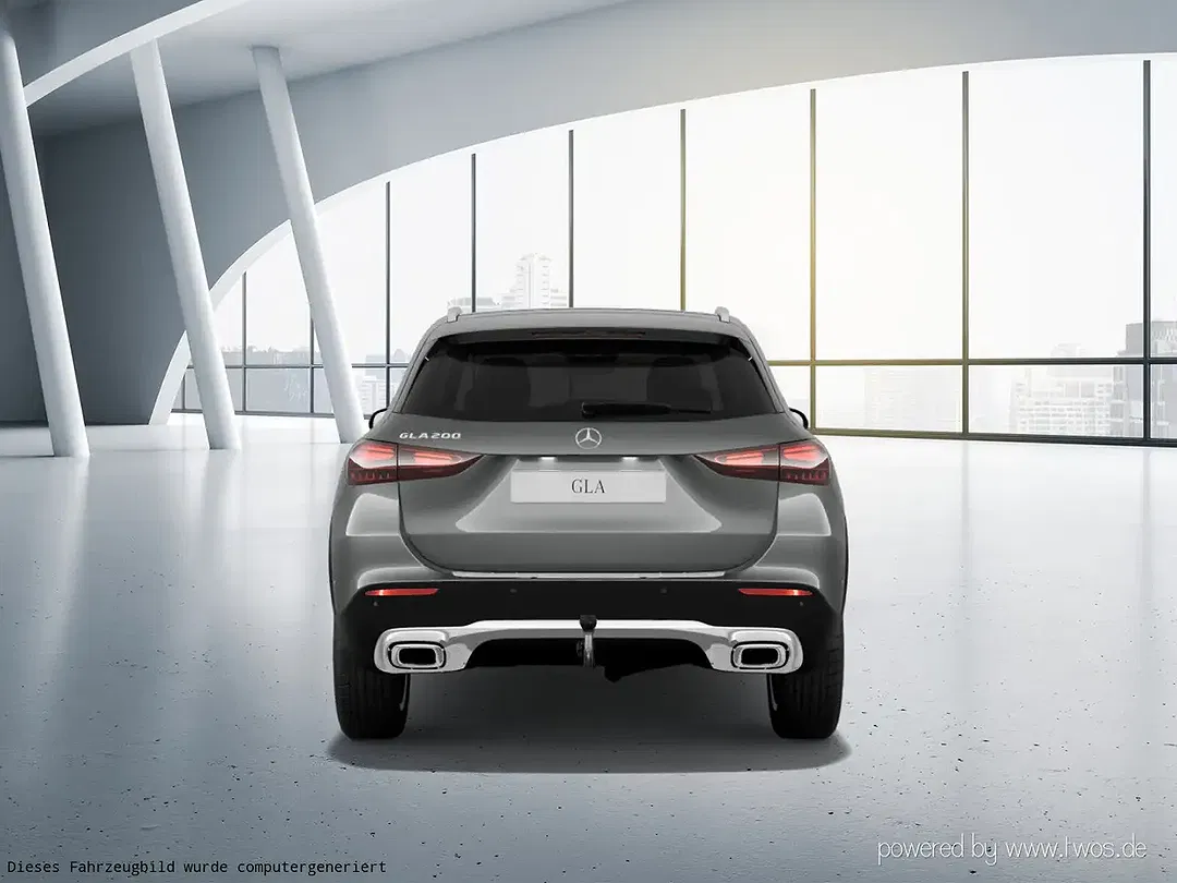 Mercedes-Benz GLA 200 - Thumbnail 4