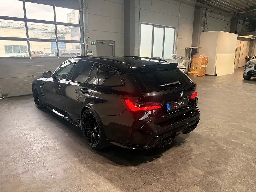 BMW M3 xDrive Competition Touring - Thumbnail 7