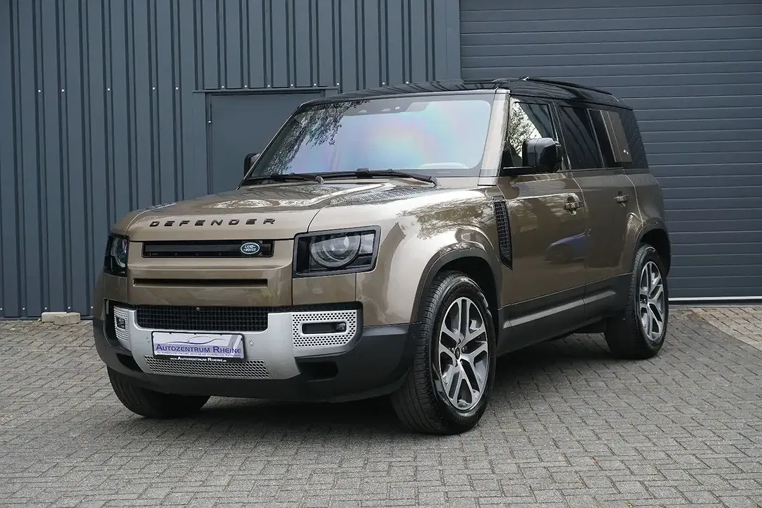 Land Rover Defender 110 HSE - Thumbnail 3