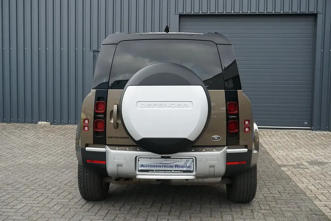 Land Rover Defender 110 HSE - Thumbnail 6
