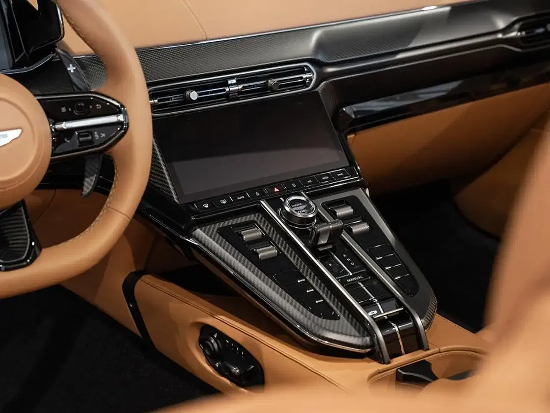 Aston Martin Vantage V8 S Roadster - Thumbnail 11