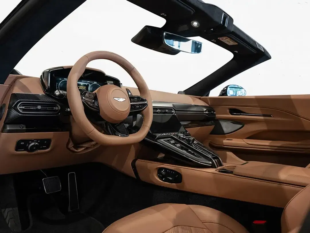 Aston Martin Vantage V8 S Roadster - Thumbnail 4