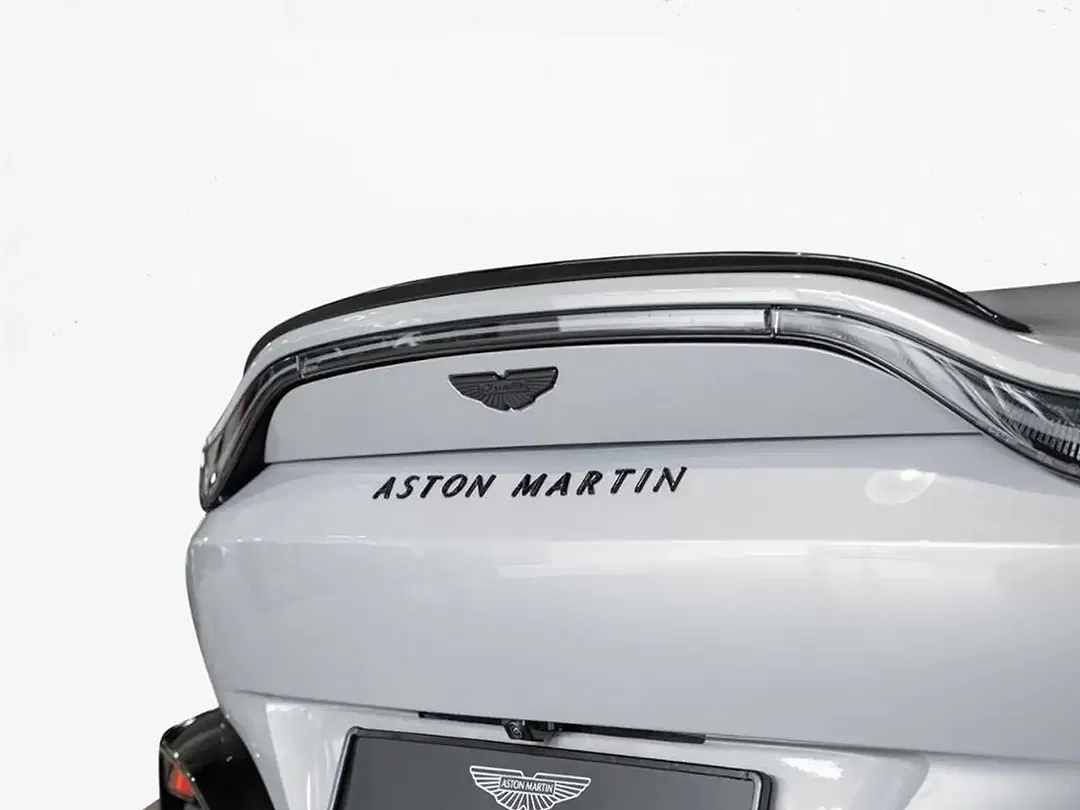 Aston Martin Vantage V8 S Roadster - Thumbnail 9