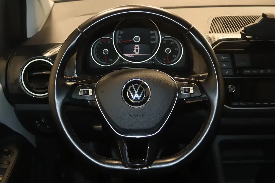 Volkswagen up! R-Line - Thumbnail 12