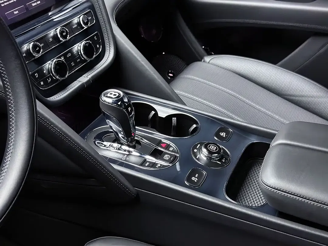 Bentley Bentayga 4.0 V8 EWB - Thumbnail 5