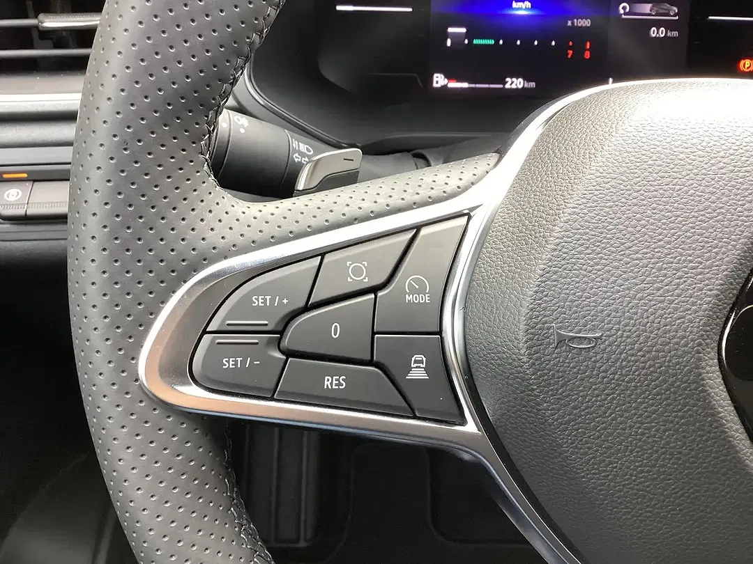 Renault Captur TCe EDC Techno - Thumbnail 12