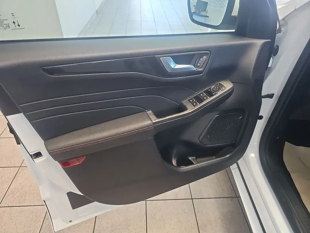 Ford Kuga ST-Line X - Thumbnail 10